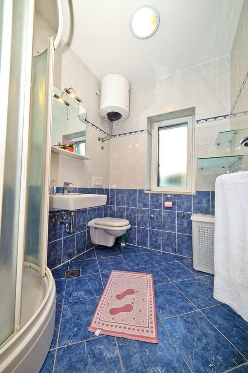 Apartments Bozikovic Подстрана Екстер'єр фото