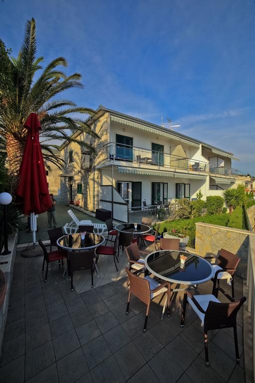 Apartments Bozikovic Подстрана Екстер'єр фото