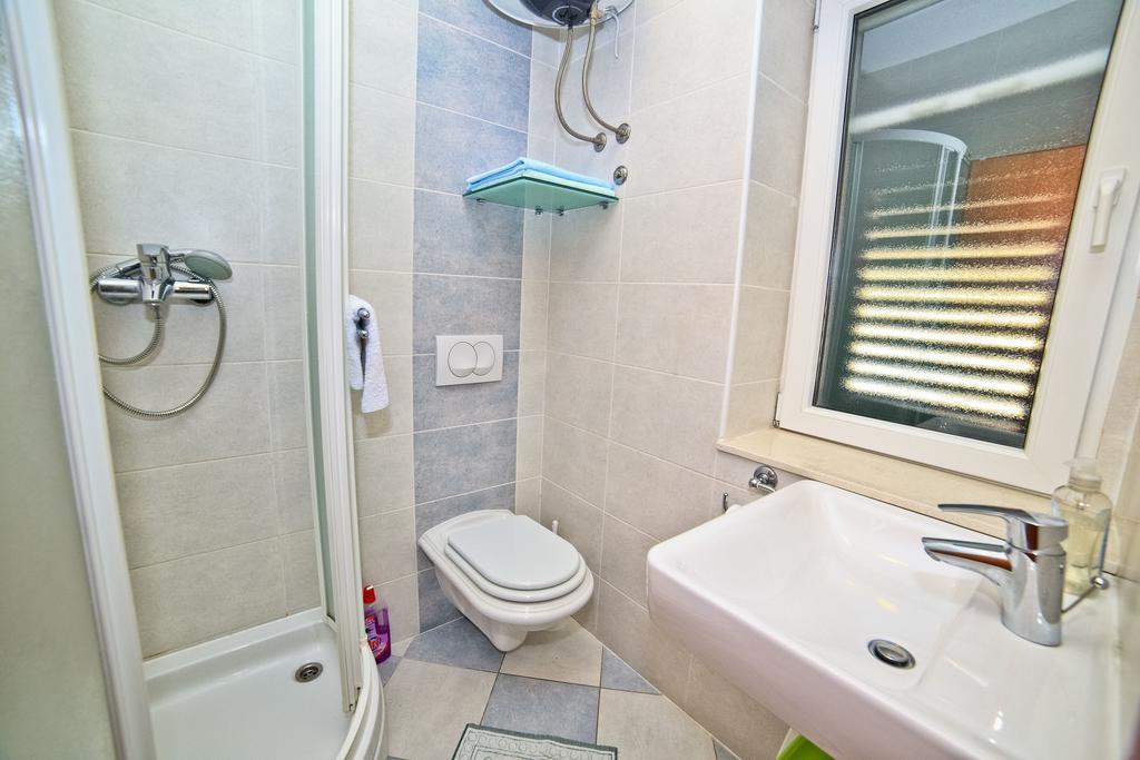 Apartments Bozikovic Подстрана Екстер'єр фото