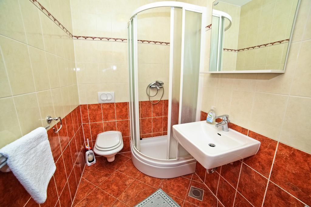 Apartments Bozikovic Подстрана Екстер'єр фото